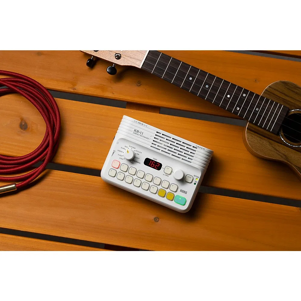 картинка KORG KR-11 Компактная ритм-машина от магазина Одежда+