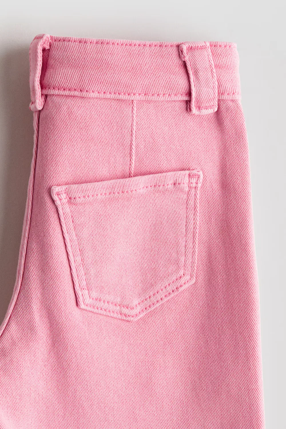 картинка Расклешенные джинсы H&M, Rosa от магазина Одежда+