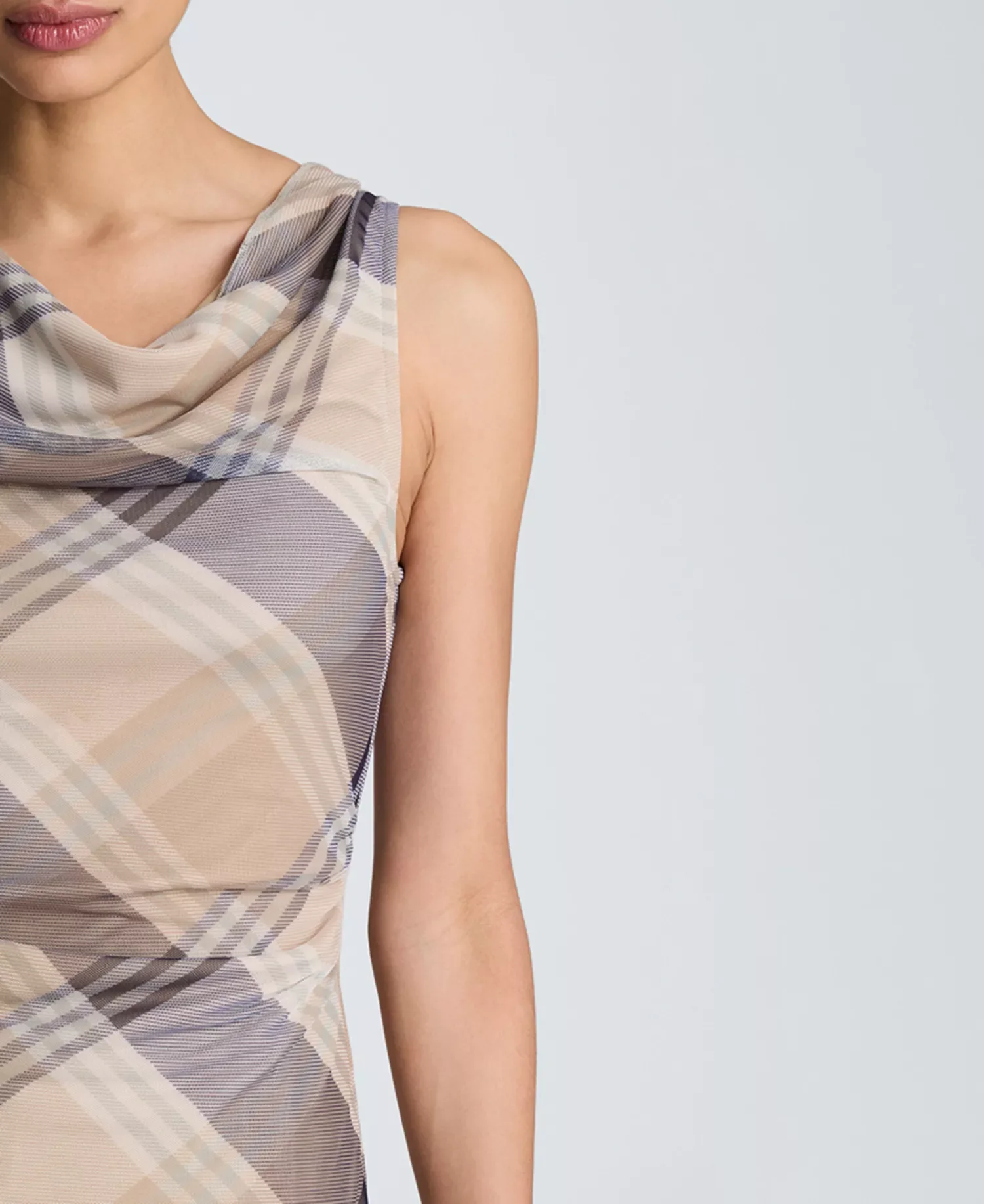 картинка Топ Kenneth Cole Cowl Neck Asymmetric Mesh, бежевый от магазина Одежда+