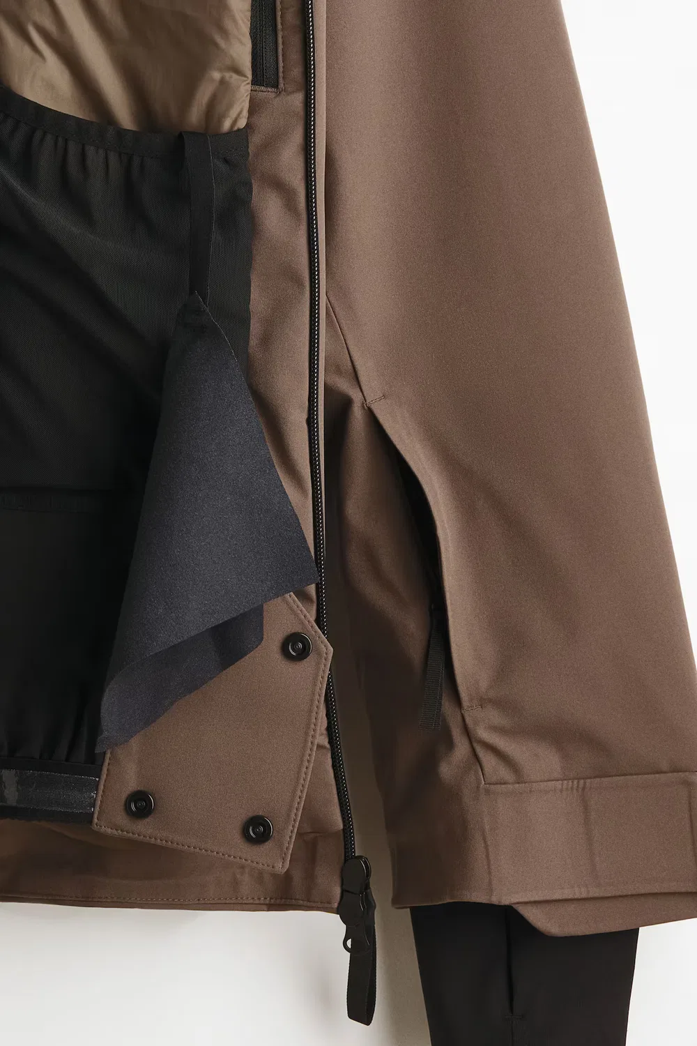 картинка Лыжная куртка с технологией Stormmove H&M, Braun от магазина Одежда+