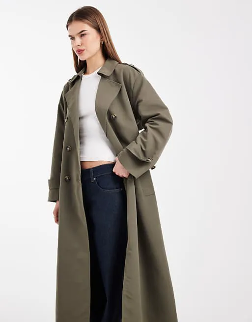 картинка Длинный тренч с поясом Vero Moda зеленого цвета каламаты от магазина Одежда+