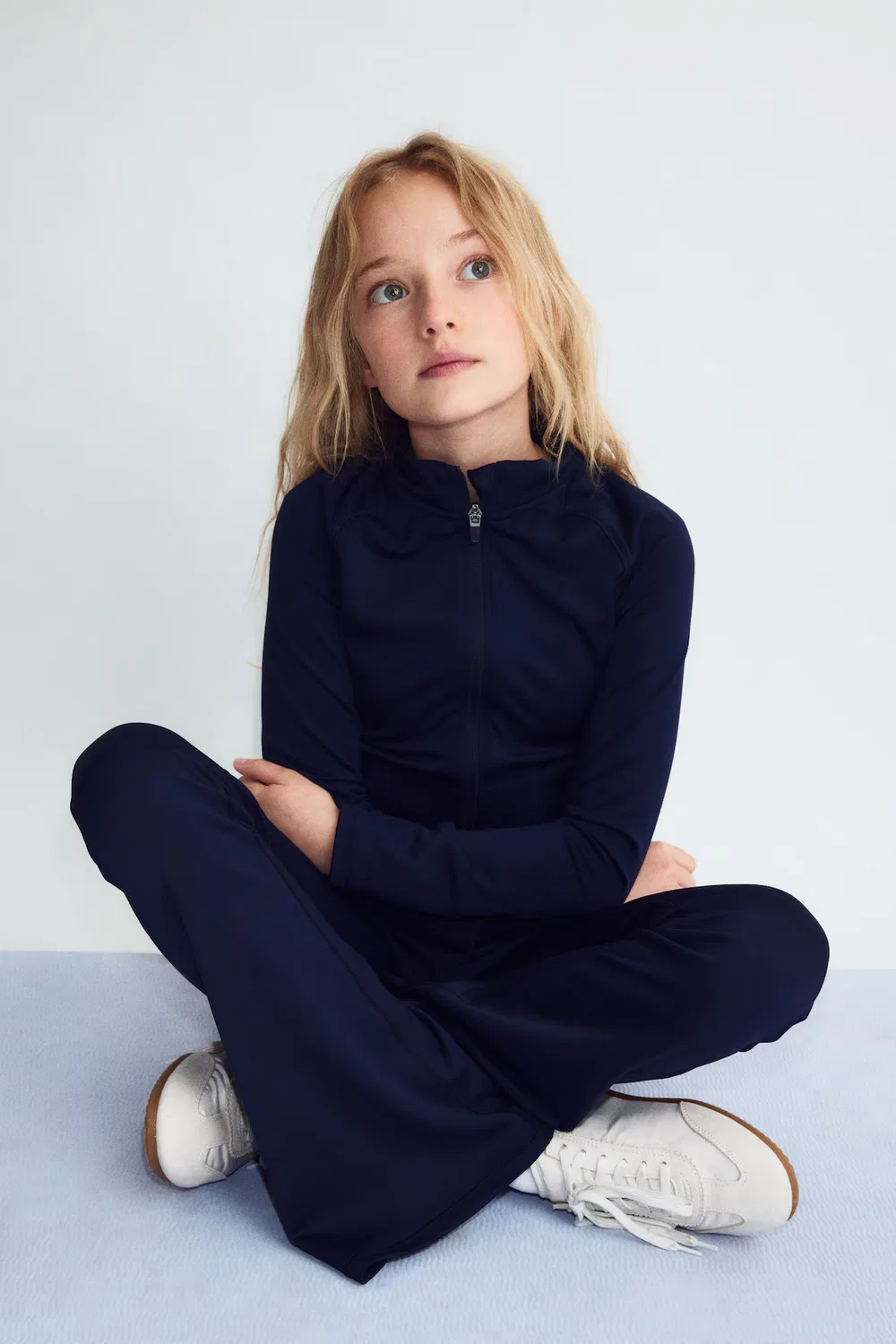 картинка Спортивная куртка с технологией Drymove H&M, Navy Blue от магазина Одежда+