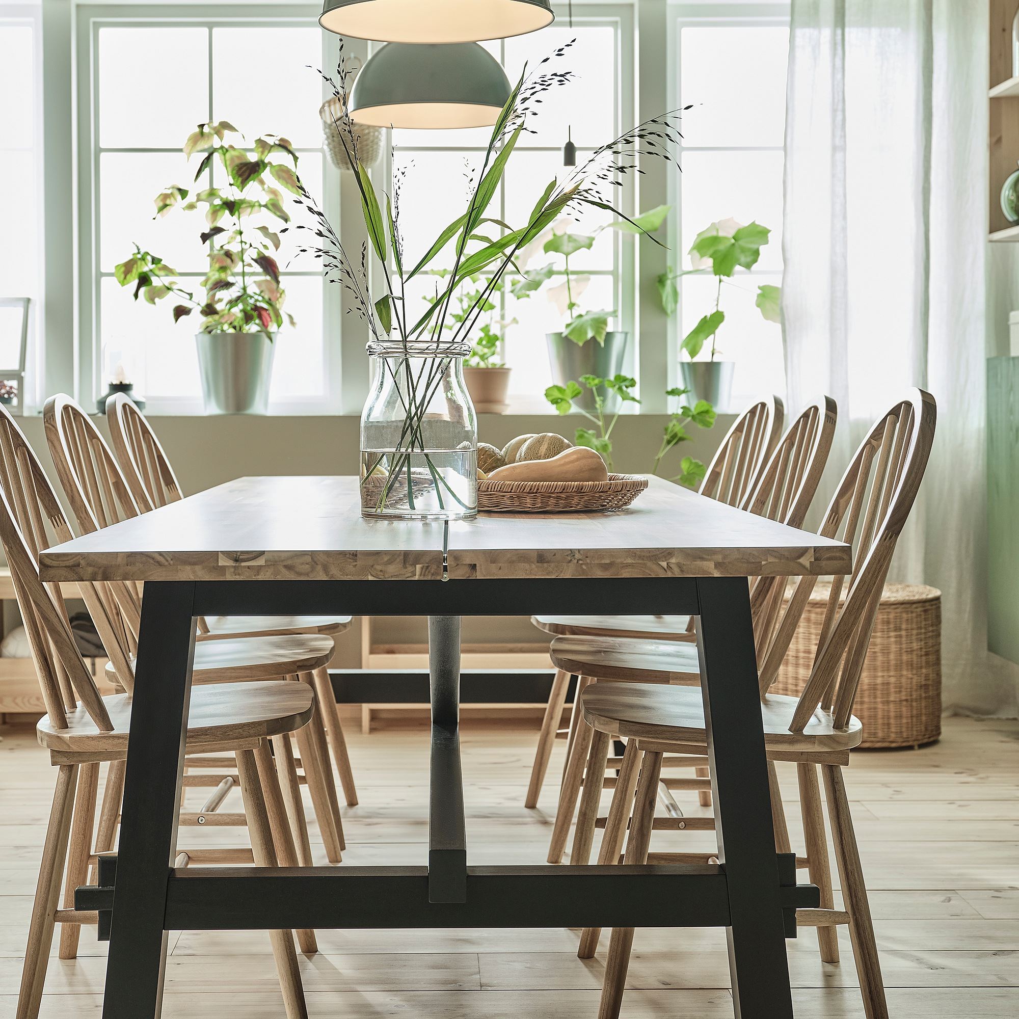 картинка Деревянный стул SKOGSTA IKEA, акация от магазина Одежда+
