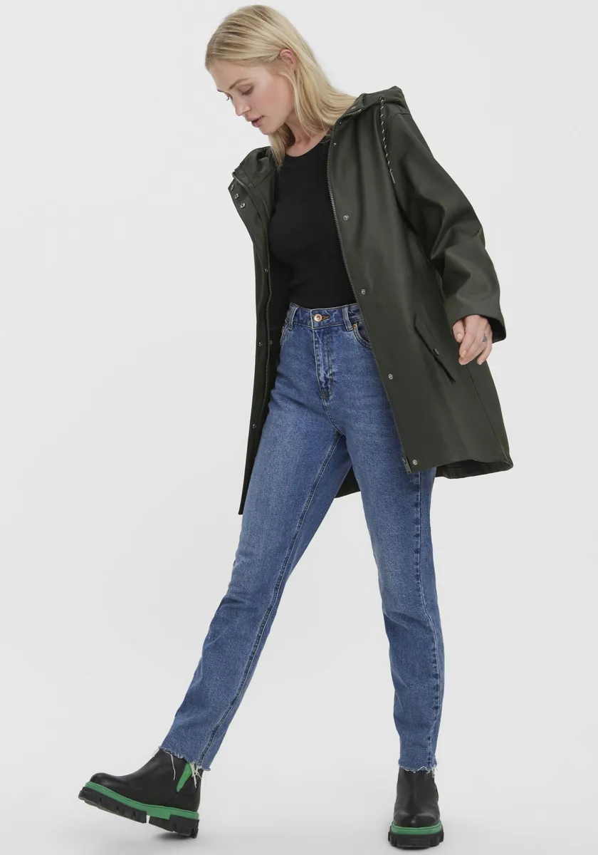 картинка Дождевик Vero Moda "VMMALOU COATED JACKET", с капюшоном, цвет Peat от магазина Одежда+