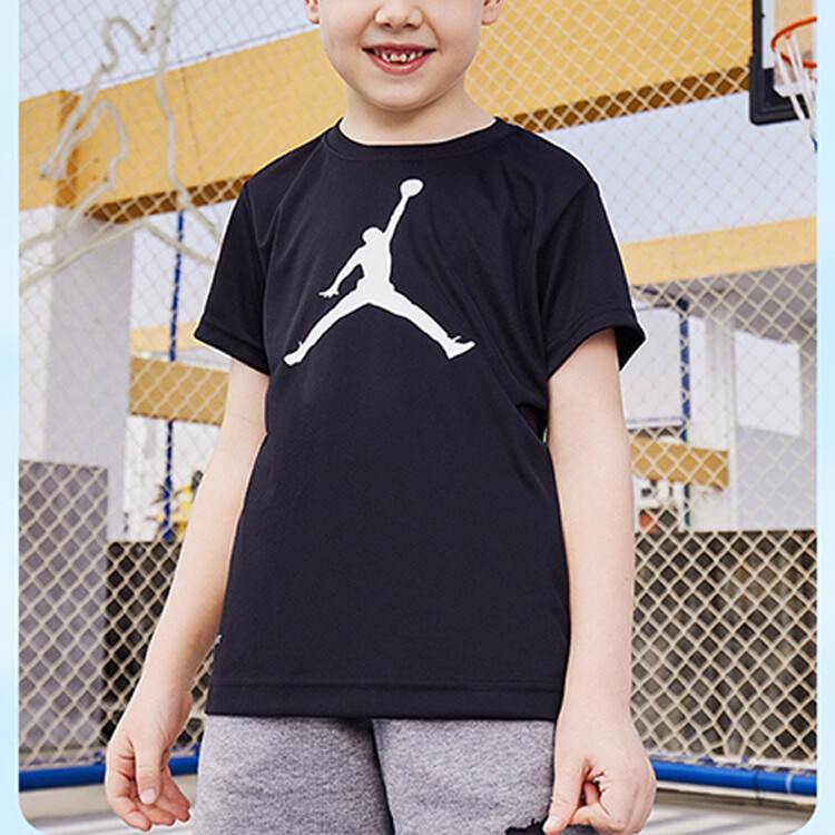 картинка Детская футболка Jordan, цвет Black от магазина Одежда+
