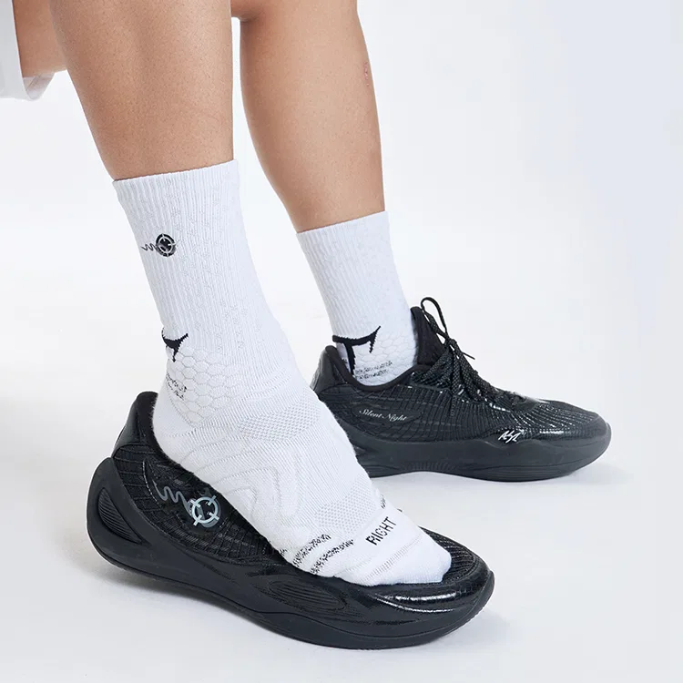 картинка Basketball Socks Unisex RIGORER, White Red от магазина Одежда+