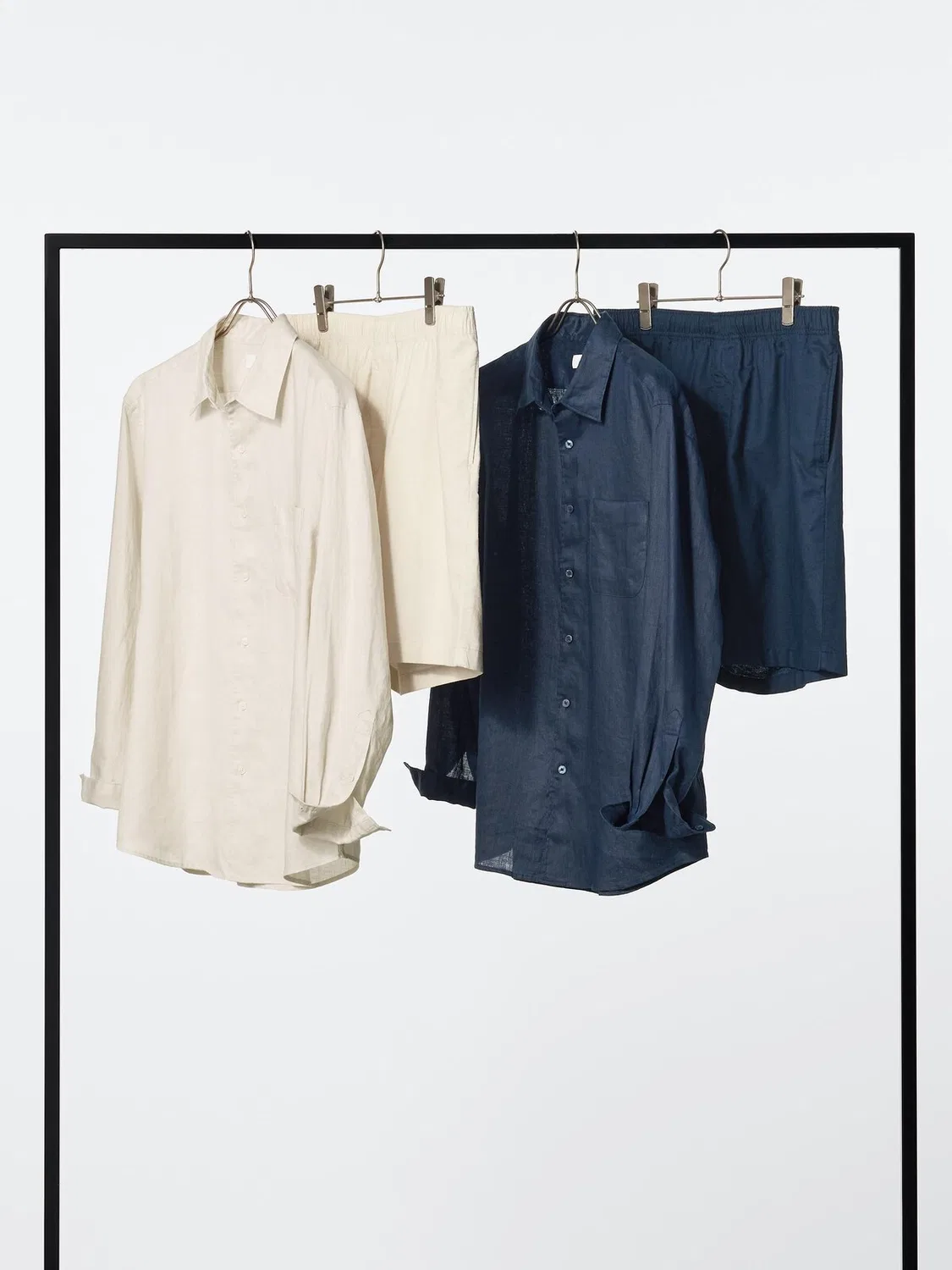 картинка Шорты Uniqlo, из смесовой льняной ткани, коричневый от магазина Одежда+