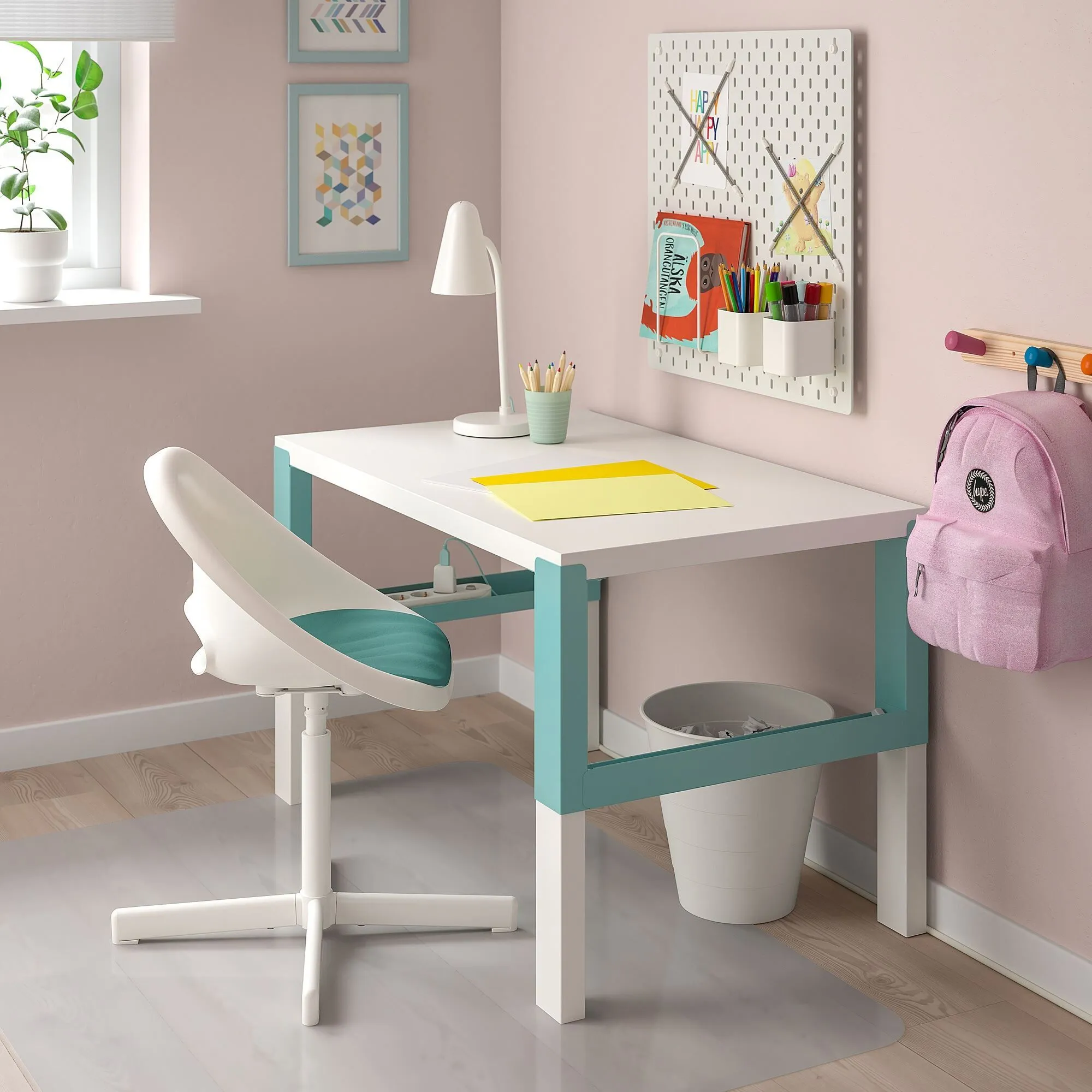 картинка Детский стульчик, белый/бирюзовый LOBERGET/SIBBEN IKEA от магазина Одежда+