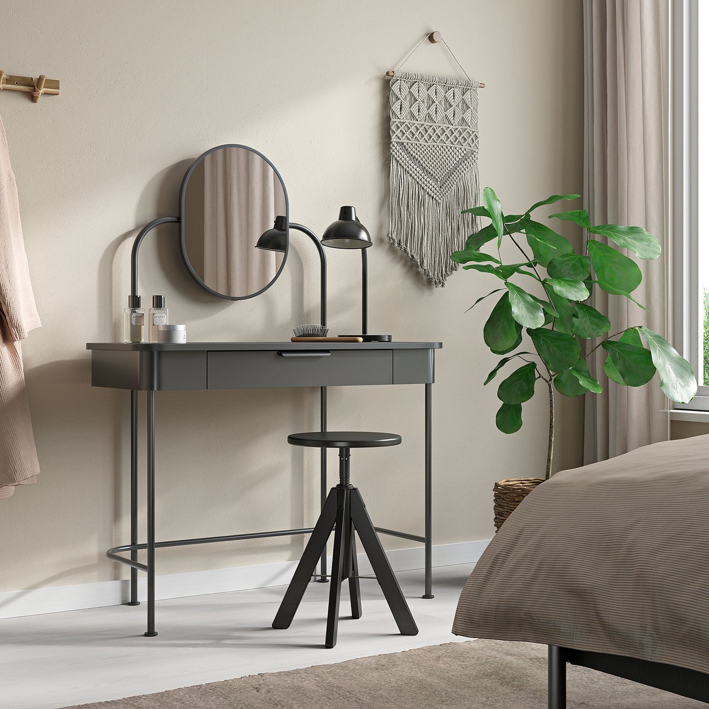 картинка Табурет Ikea Rudstorp, черный от магазина Одежда+