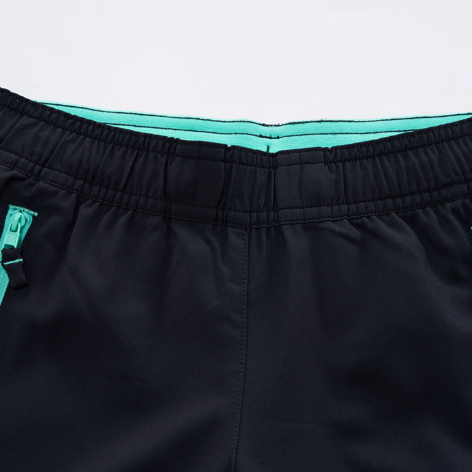 картинка Детские дышащие шорты для тренировок Decathlon - серый/зелёный от магазина Одежда+