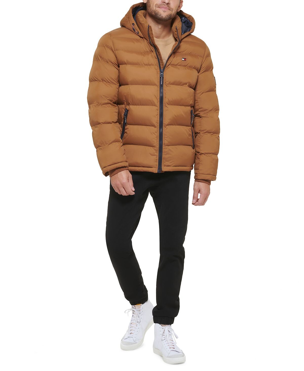 картинка Мужской стеганый пуховик Tommy Hilfiger, коричневый от магазина Одежда+