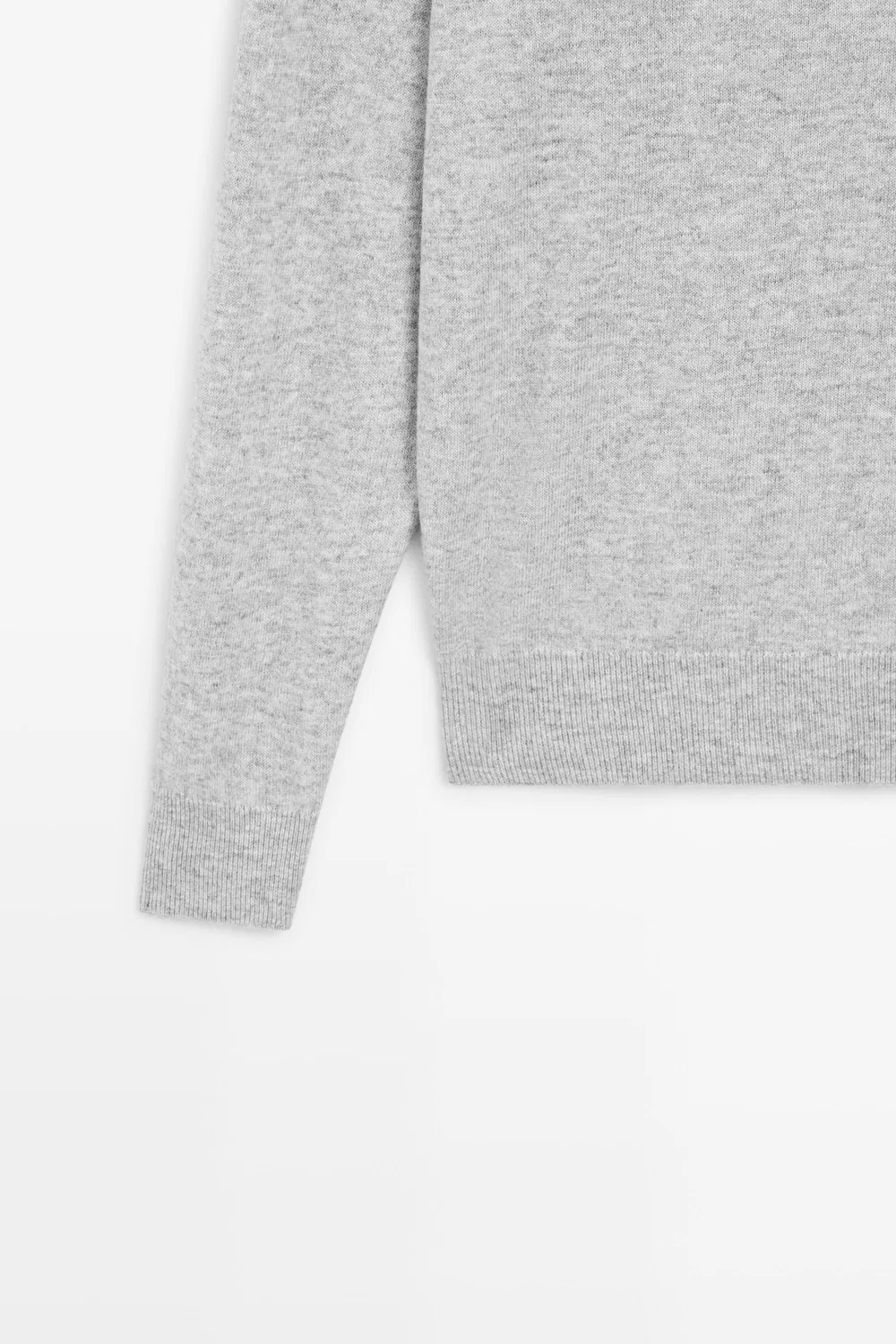 картинка Свитер Massimo Dutti Wool Blend Round Neck Knit, серый меланж от магазина Одежда+