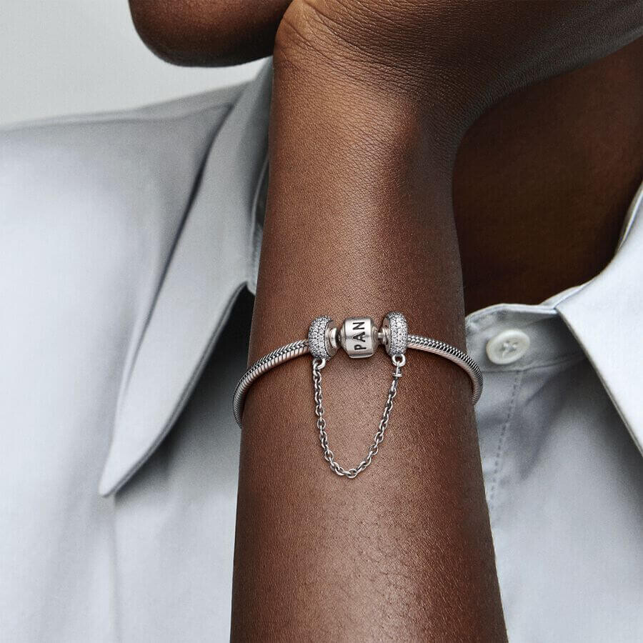 картинка Защитная цепочка Pandora Moments Sparkling Pavé, серебро от магазина Одежда+