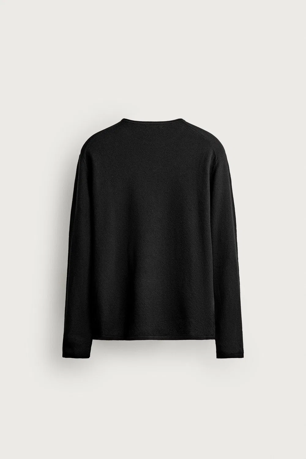 картинка Джемпер Свободный крой, фактурная ткань, эффект потертости. ZARA, Black от магазина Одежда+