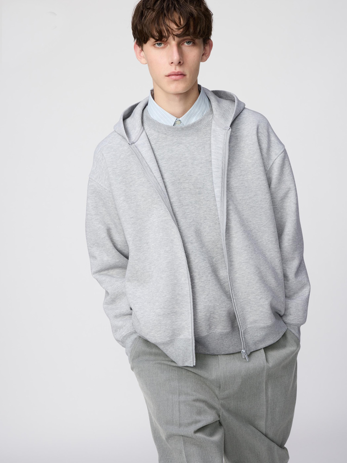 картинка Толстовка Uniqlo Oversized Sweat Full-Zip, 03 серый от магазина Одежда+
