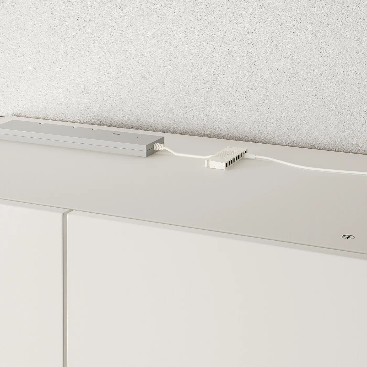 картинка Комплект освещения YTBERG/TRÅDFRI IKEA, белый от магазина Одежда+
