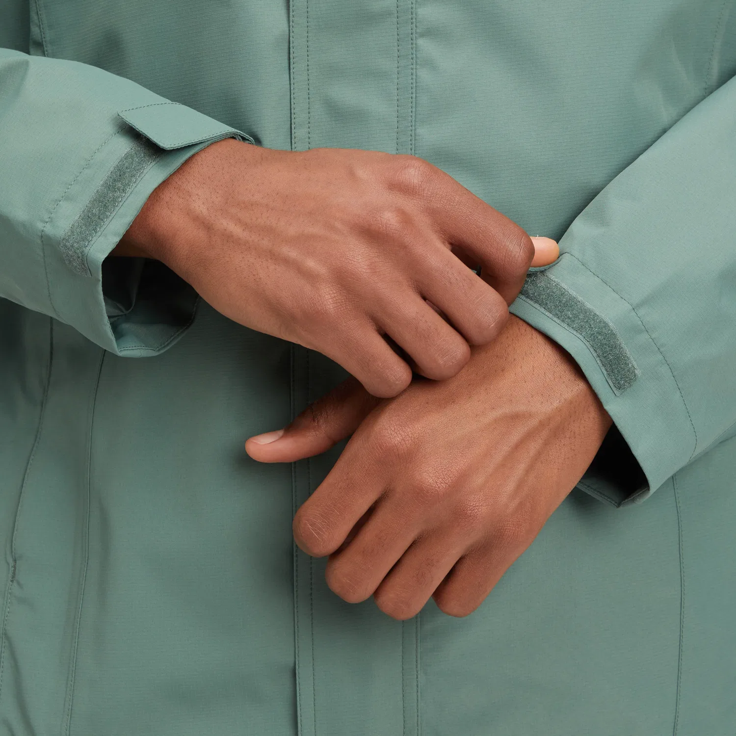 картинка Мужская дождевая куртка с капюшоном Carlide II McKINLEY, Majolica Blue от магазина Одежда+