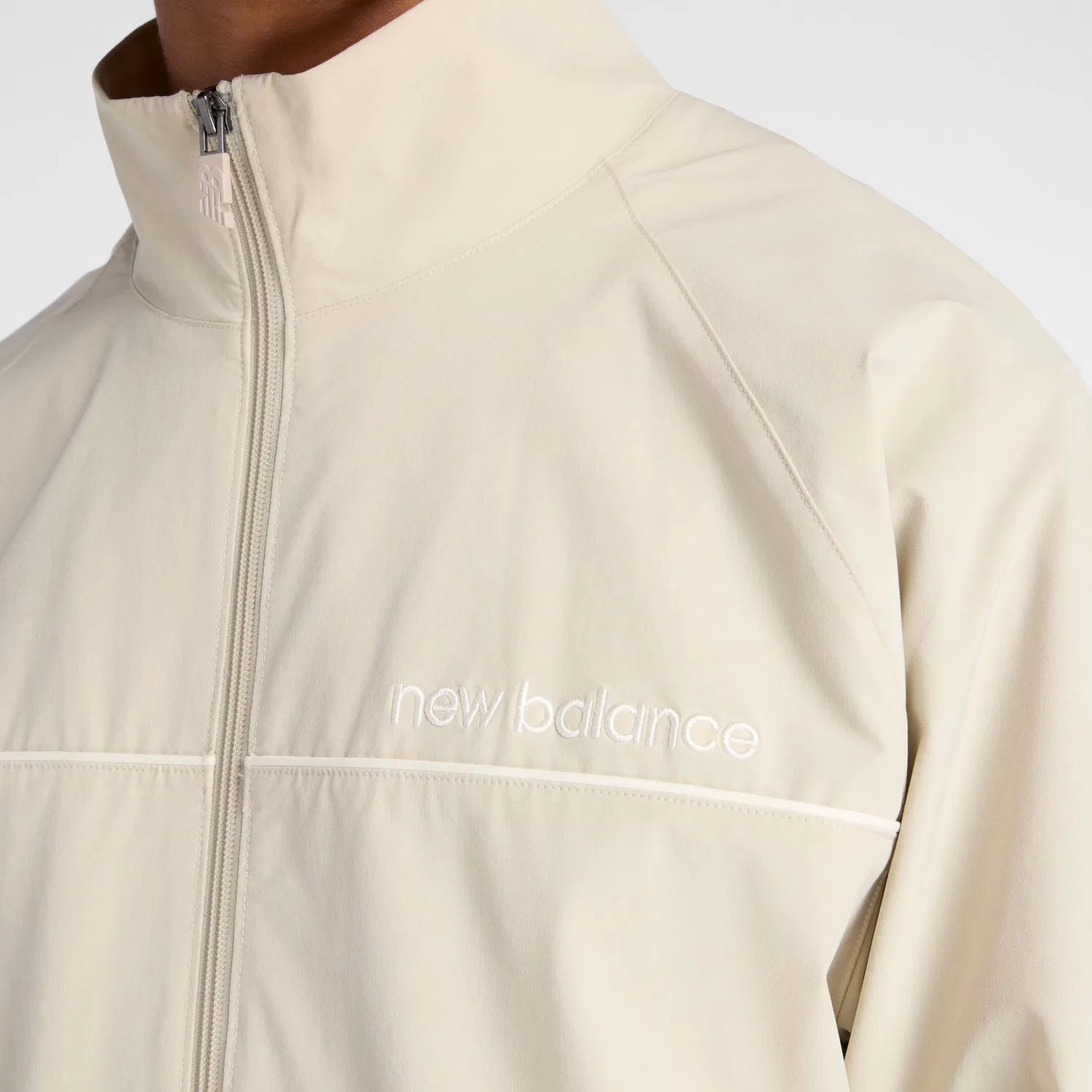 картинка Мужская ветровка от New Balance, Shy от магазина Одежда+