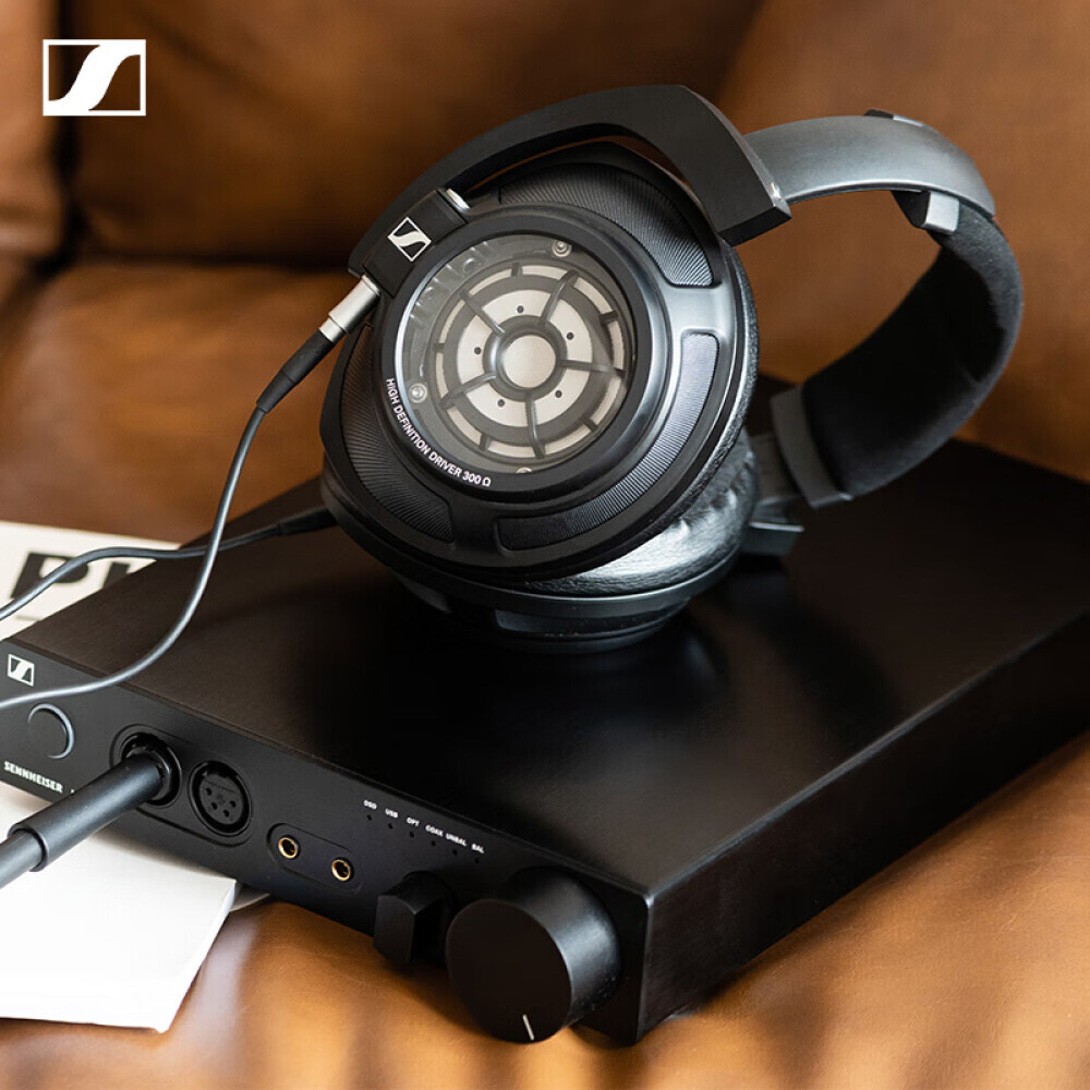 картинка Цифровой усилитель Sennheiser HDV820 HIFI для наушников, черный от магазина Одежда+