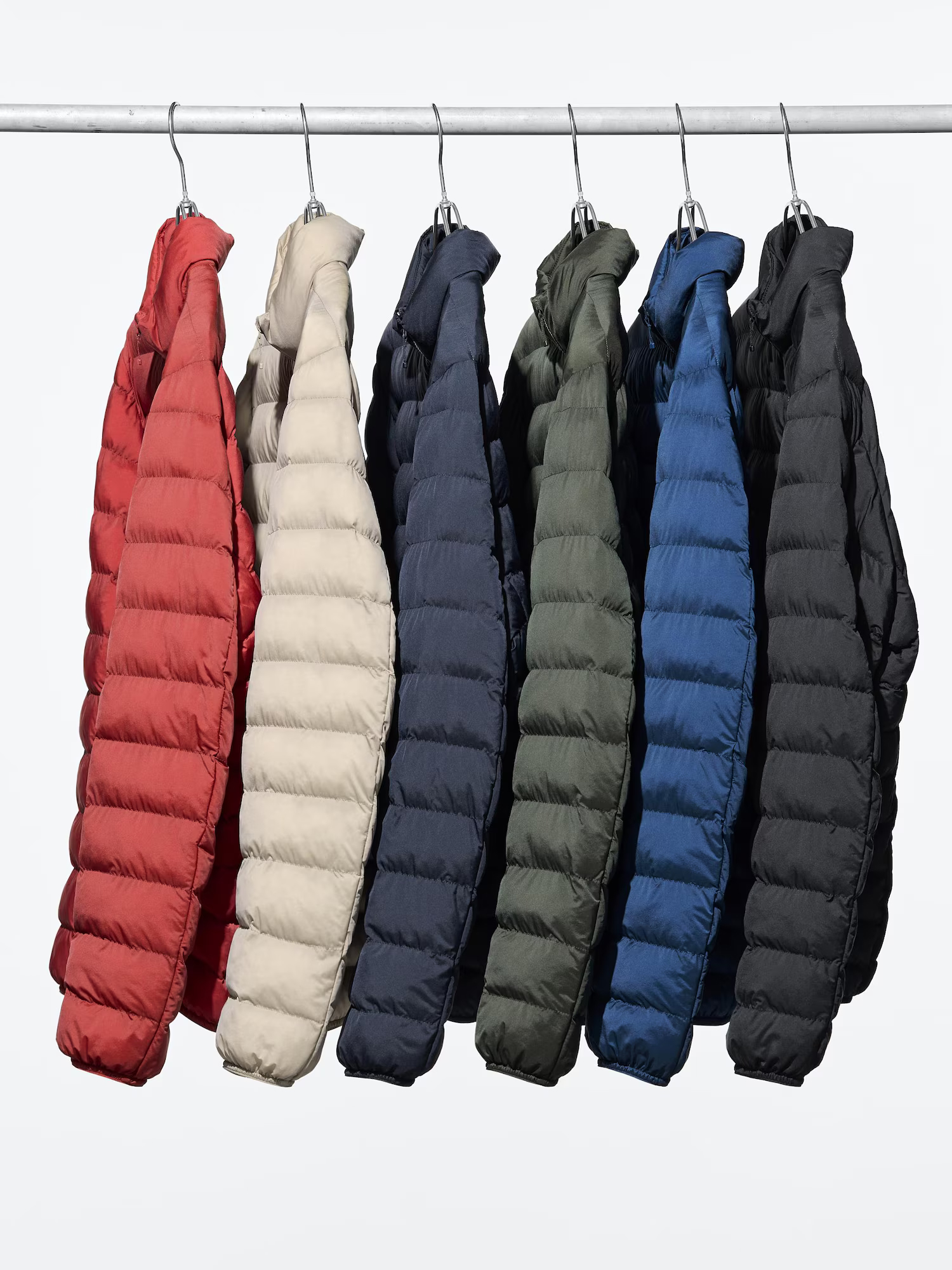 картинка Куртка Uniqlo Pufftech с воздушным утеплителем, 57 оливковый от магазина Одежда+