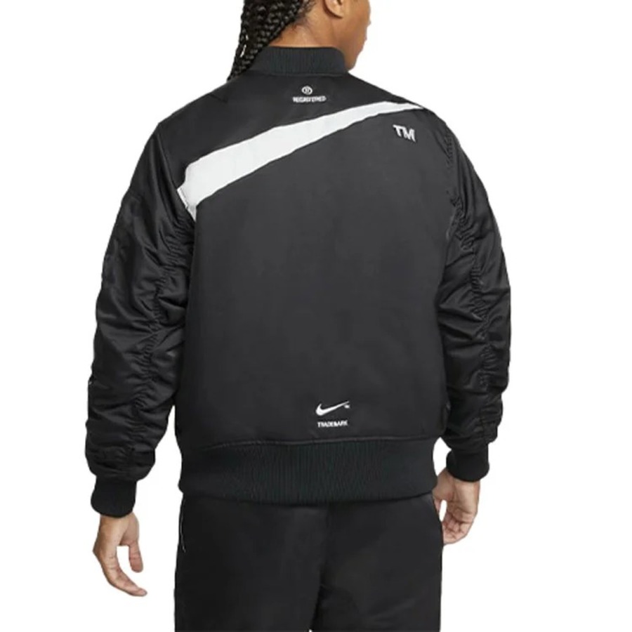 картинка Двусторонний бомбер Nike Swoosh Therma-FIT, черный от магазина Одежда+