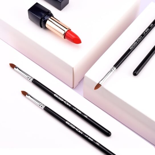 картинка Кисть для губ Eigshow Beauty L302 от магазина Одежда+