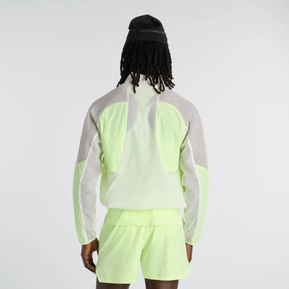 картинка Мужская куртка для бега New Balance, Transparente от магазина Одежда+
