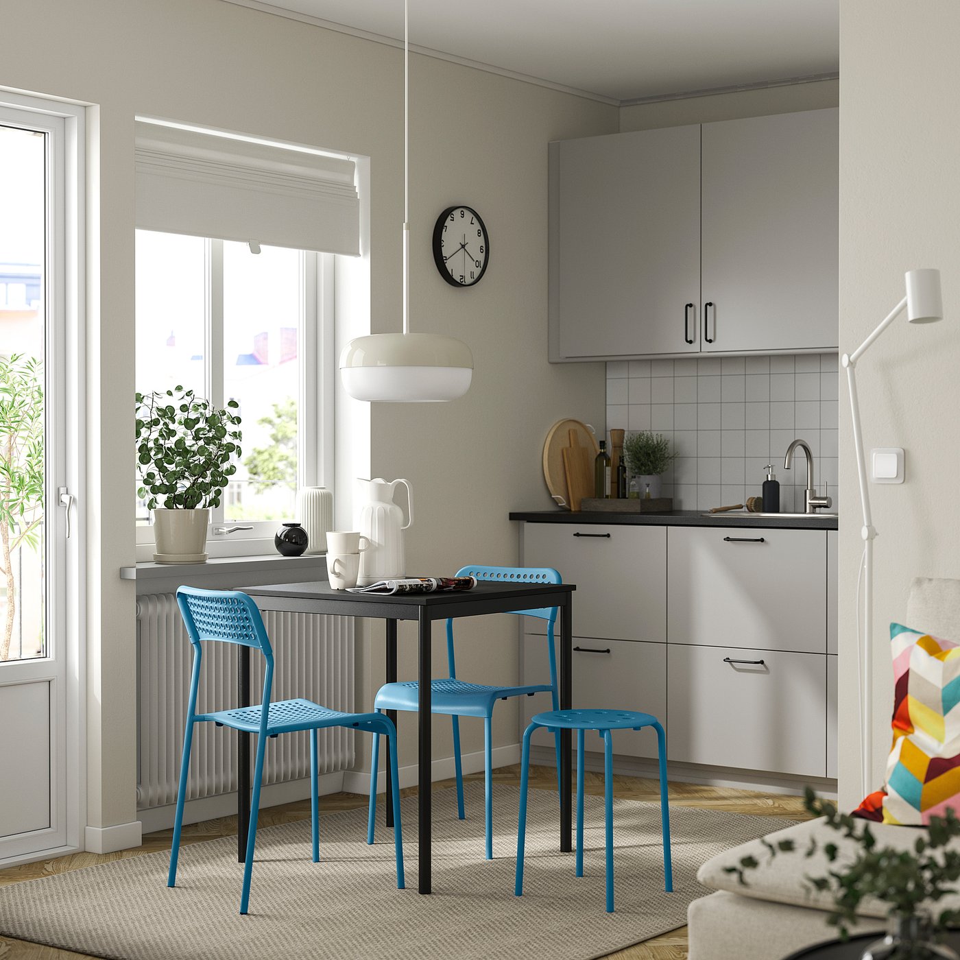 картинка Стул Ikea Sandsberg, синий от магазина Одежда+