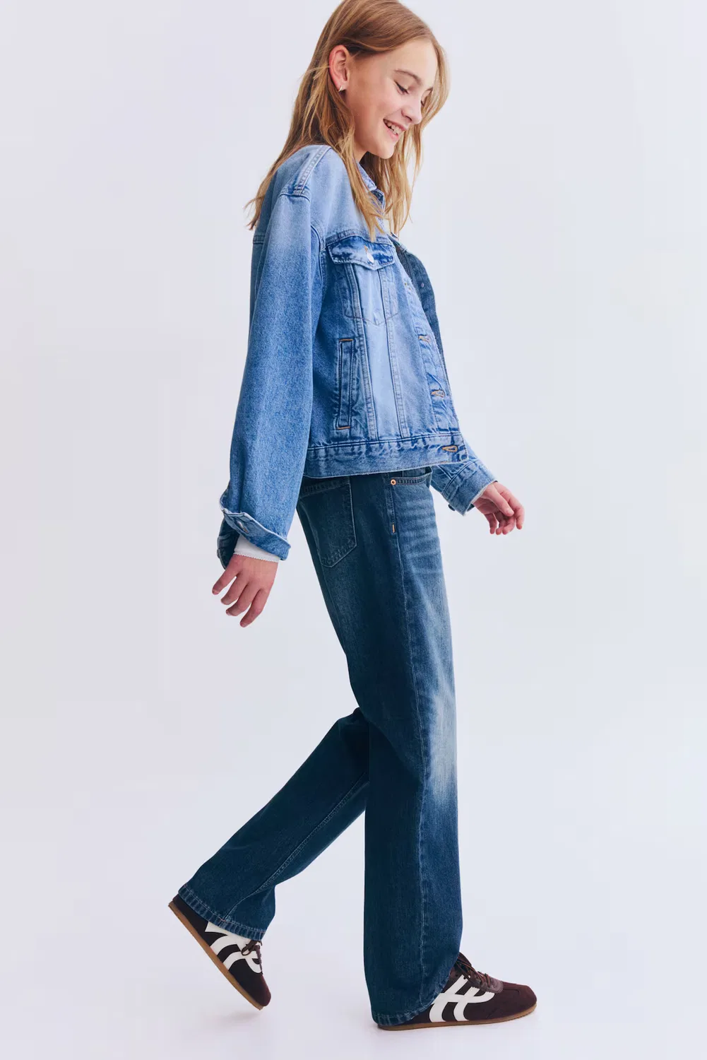 картинка Джинсы прямого кроя H&M, Dunkles Denimblau от магазина Одежда+