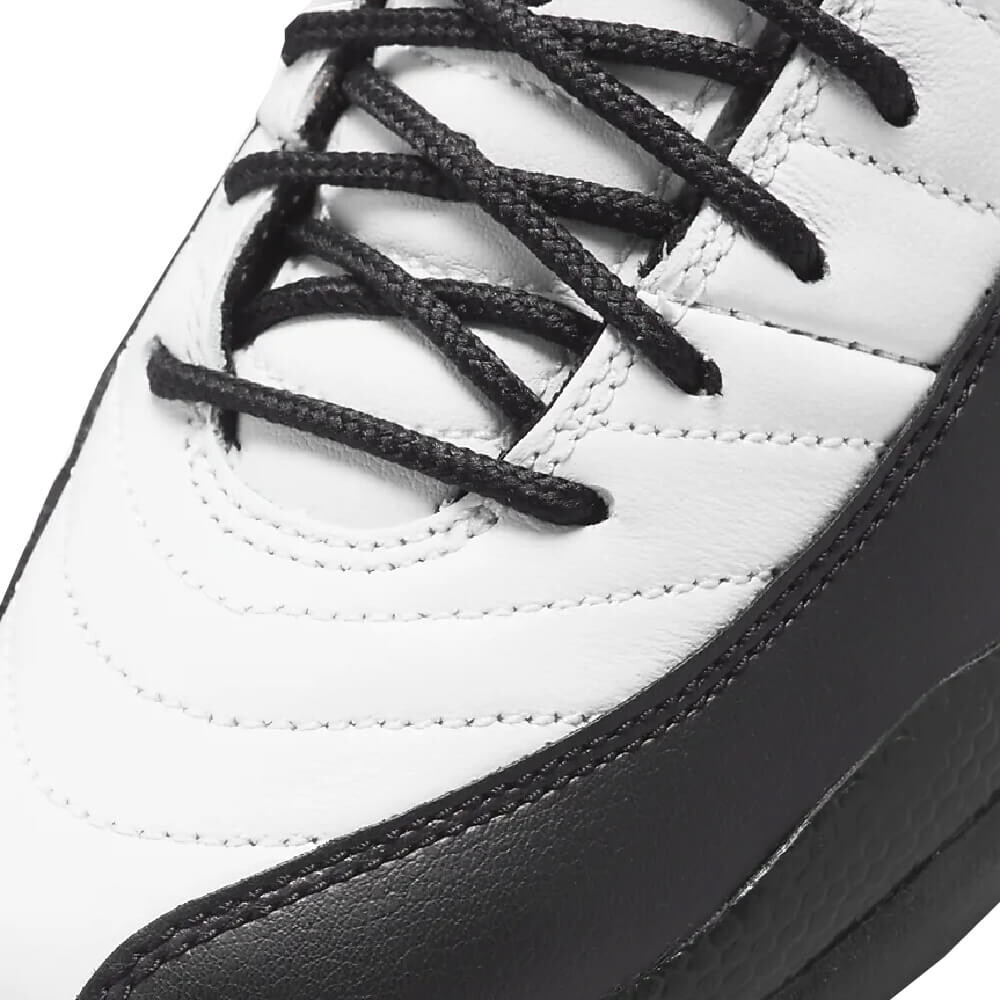картинка Кроссовки Nike Air Jordan 12 Retro, белый/черный от магазина Одежда+
