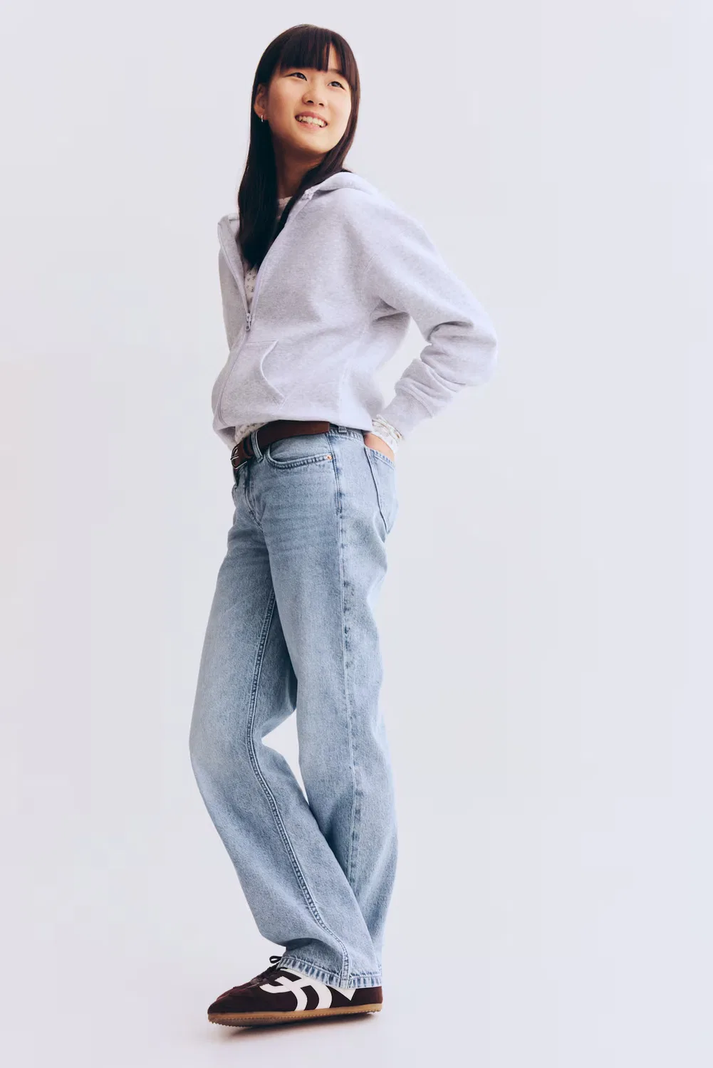 картинка Джинсы прямого кроя H&M, Helles Denimblau от магазина Одежда+