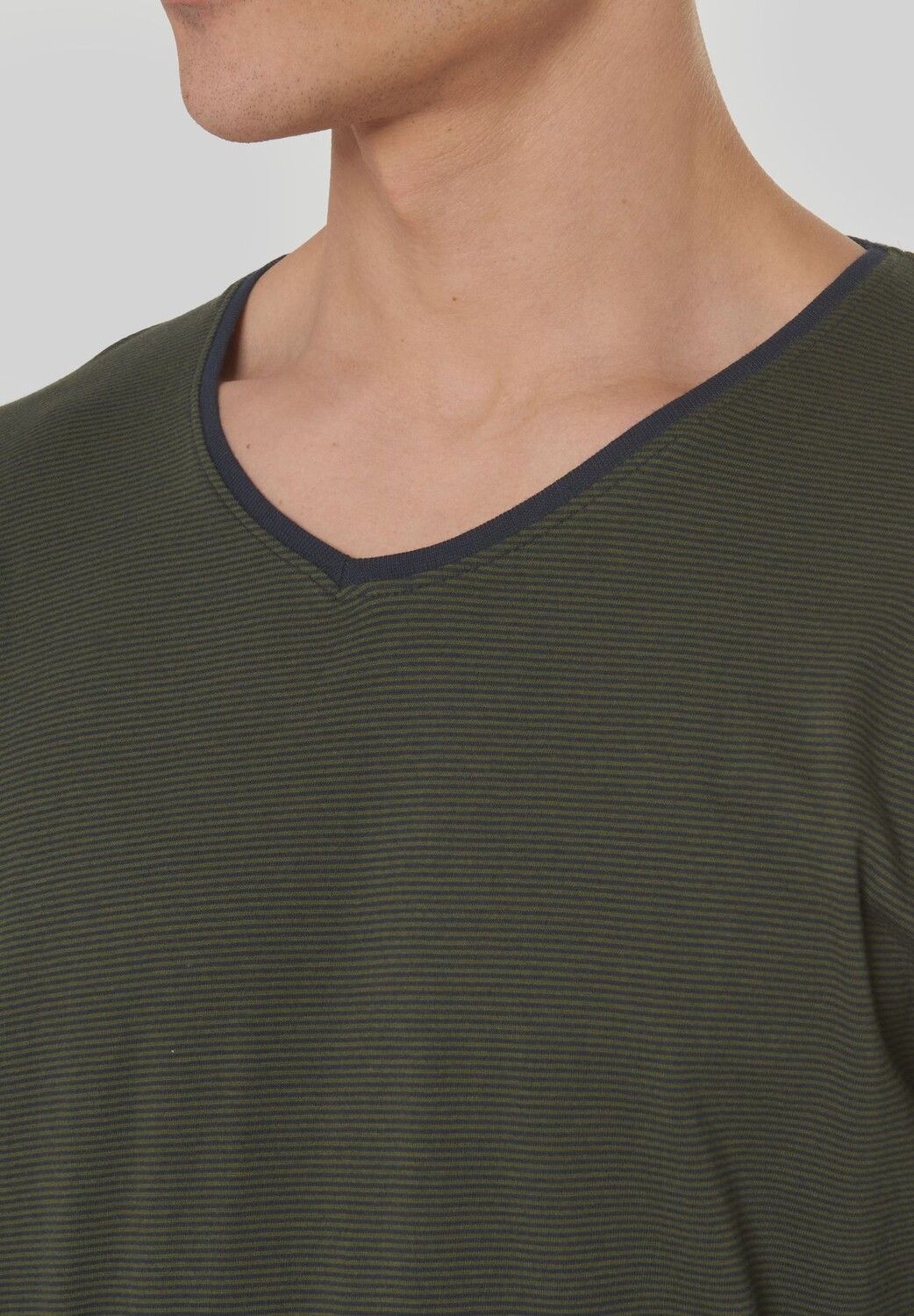 картинка Пижама Tom Tailor V-Neck Logo, темно-зеленый от магазина Одежда+
