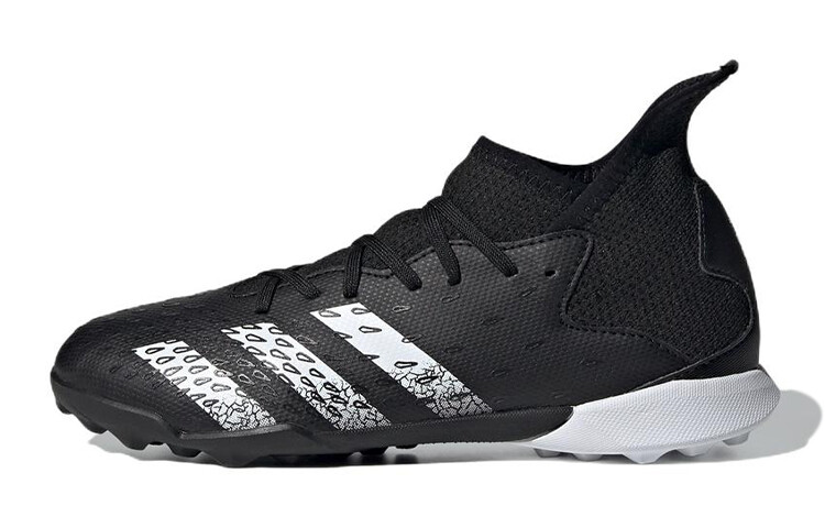 картинка Детские футбольные бутсы Adidas Predator Kids, черный/белый от магазина Одежда+
