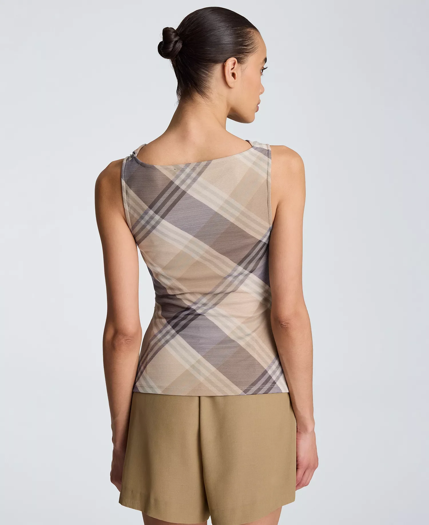 картинка Топ Kenneth Cole Cowl Neck Asymmetric Mesh, бежевый от магазина Одежда+