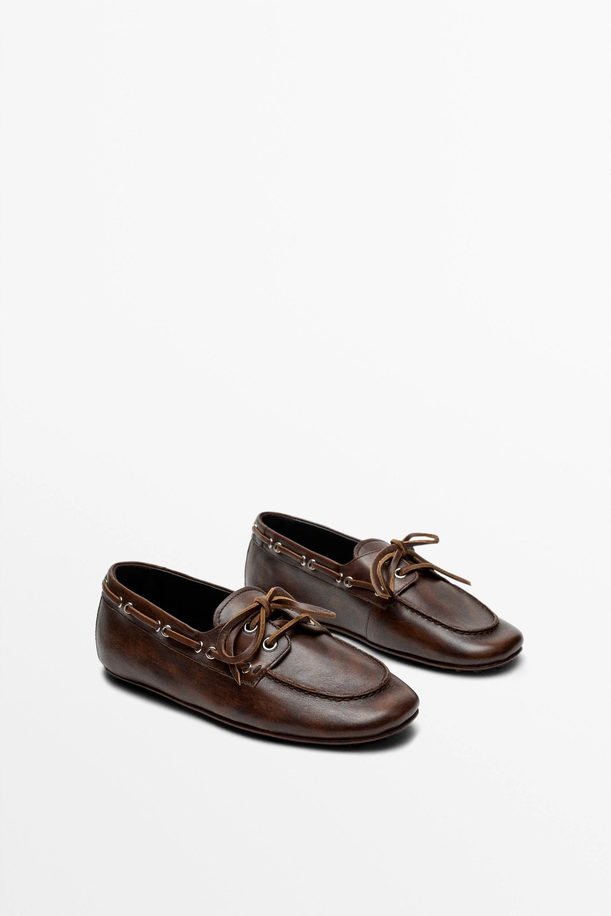 картинка Топсайдеры женские Massimo Dutti Leather Lace-up, коричневый от магазина Одежда+