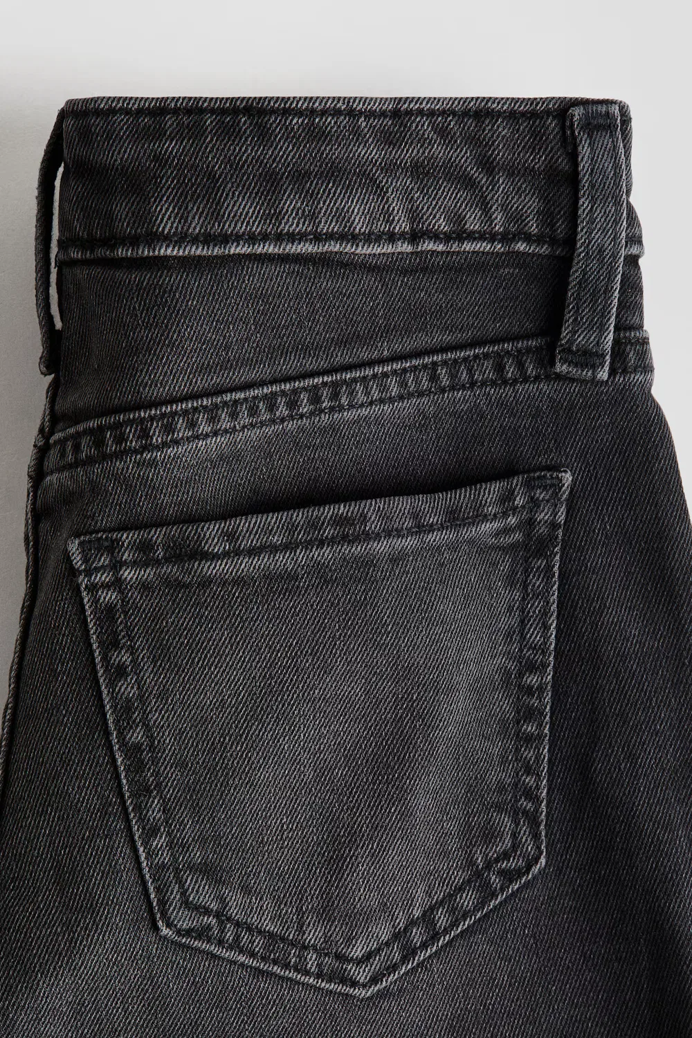 картинка Джинсы с широкими штанинами H&M, Schwarz от магазина Одежда+