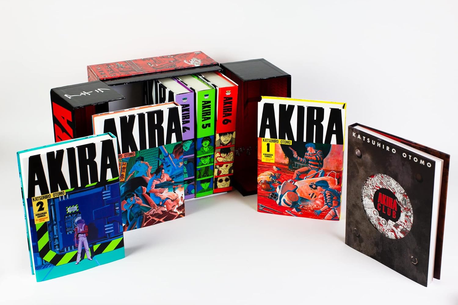 картинка Akira 35th Anniversary Box Set (Kodansha Comics) от магазина Одежда+