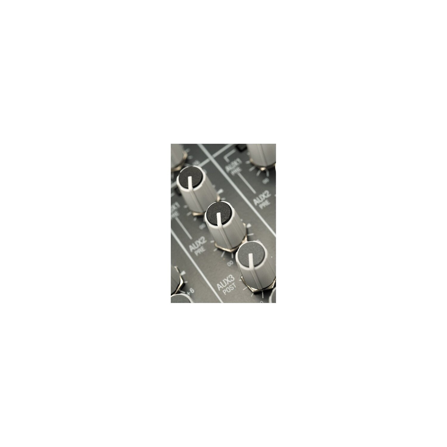 картинка Микшер Allen & Heath ZED-24 от магазина Одежда+
