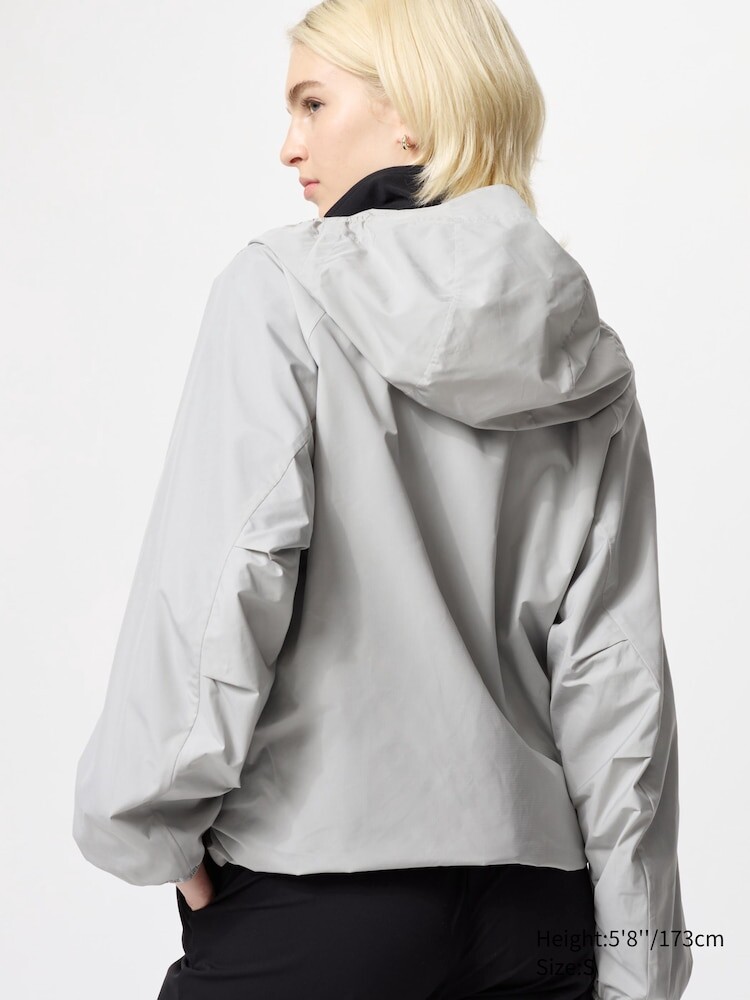 картинка Ветровка Uniqlo UV Protection Pocketable, 02 светло-серый от магазина Одежда+