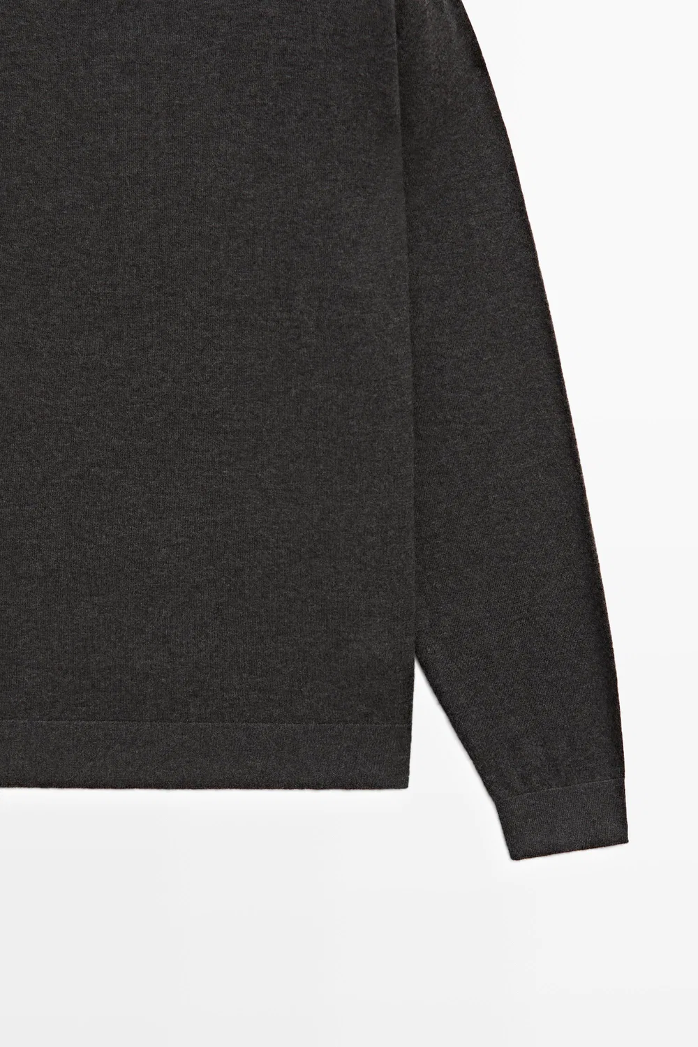 картинка Свитер Massimo Dutti Knit 100% Cashmere Round Neck, угольно-серый от магазина Одежда+