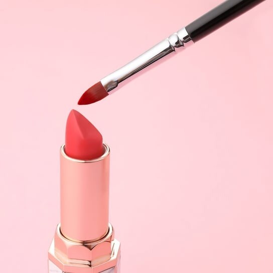 картинка Кисть для губ Eigshow Beauty L302 от магазина Одежда+