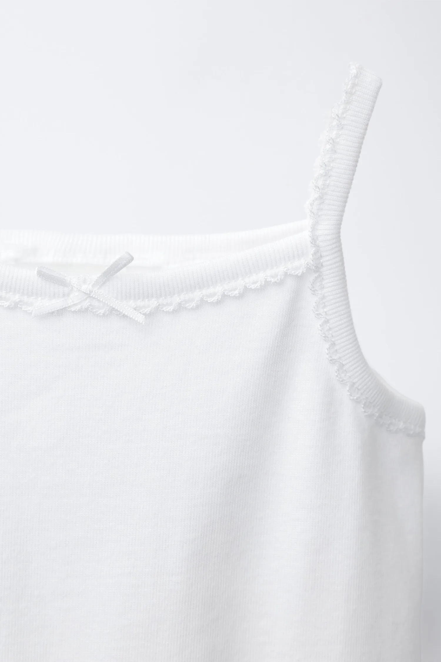 картинка Комплект из 3 маек Zara, белый от магазина Одежда+