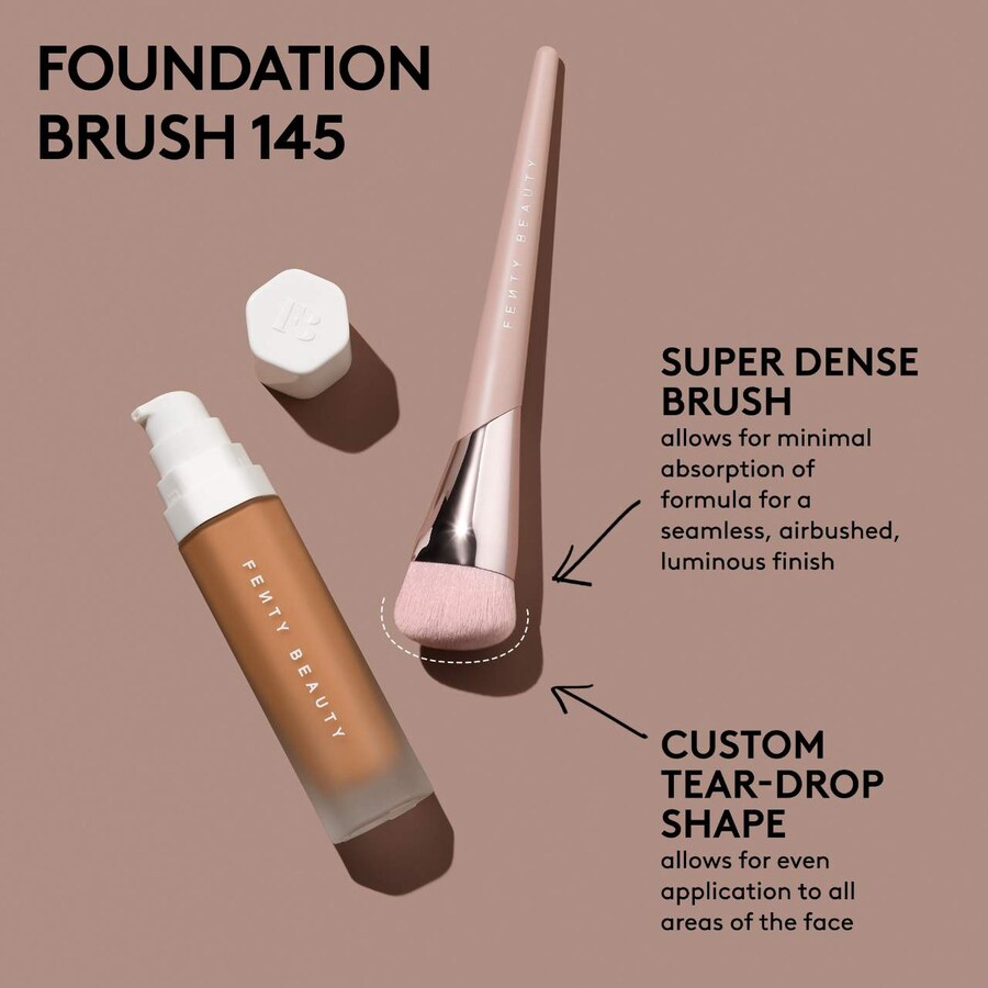 картинка Кисть для тональной основы Fenty Beauty by Rihanna от магазина Одежда+