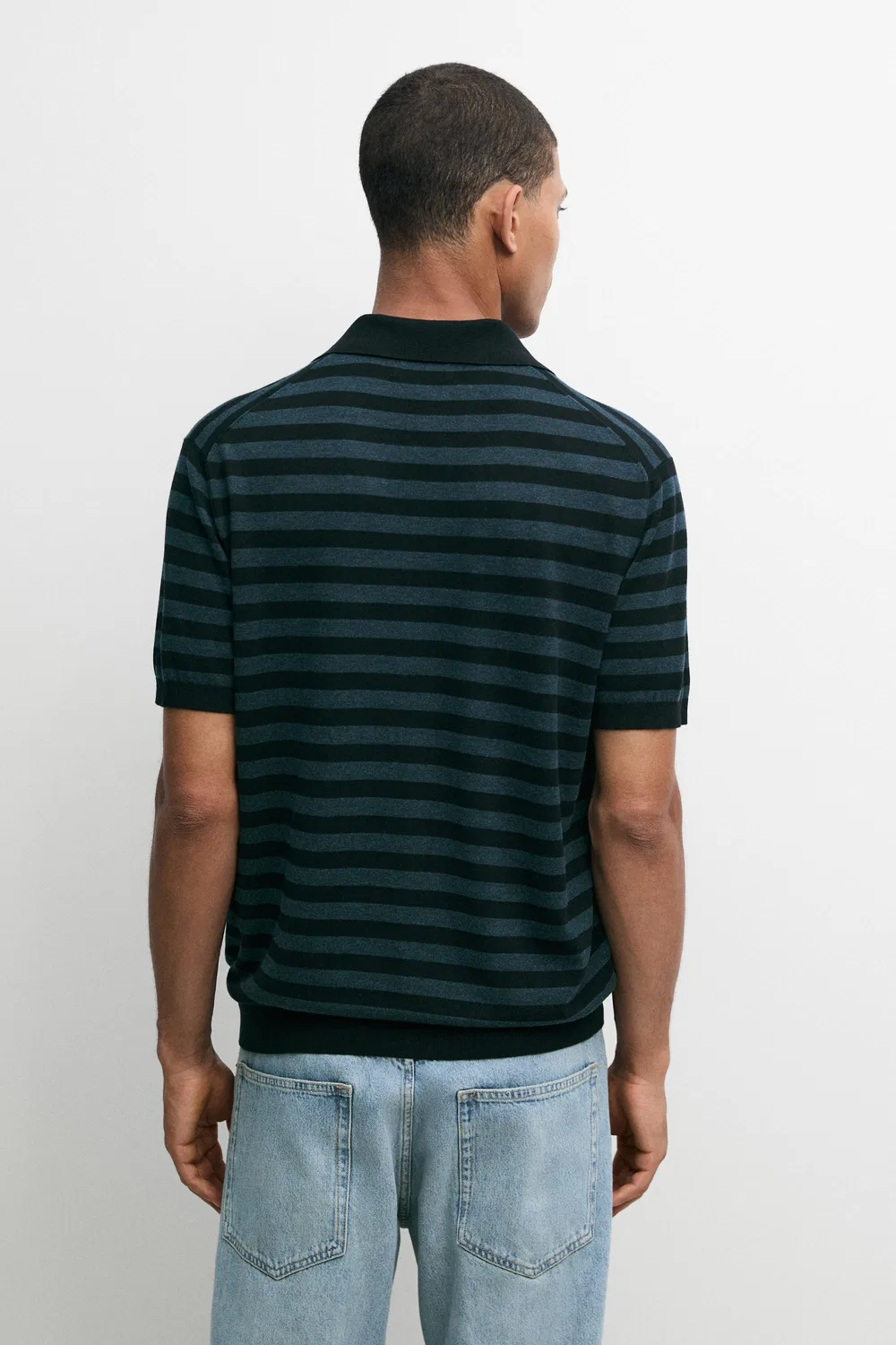 картинка Свитер-поло Massimo Dutti Contrast Striped Knit, индиго от магазина Одежда+