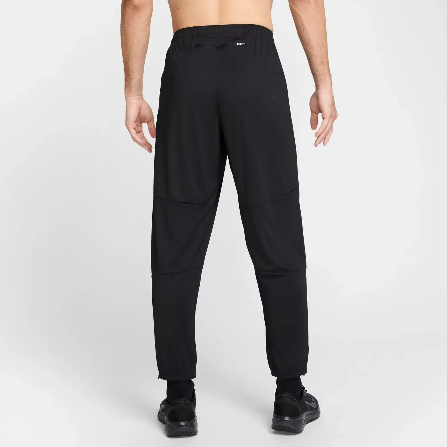 картинка Мужские спортивные штаны Challenger Nike, Negro от магазина Одежда+