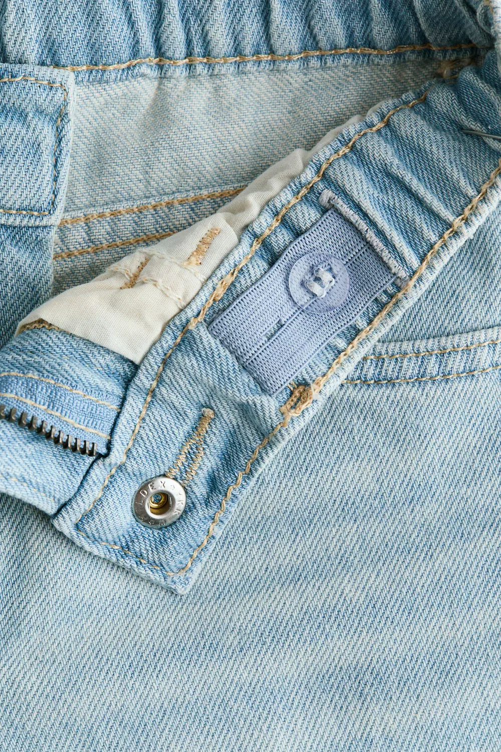картинка Джинсовые шорты свободного кроя H&M, Helles Denimblau от магазина Одежда+