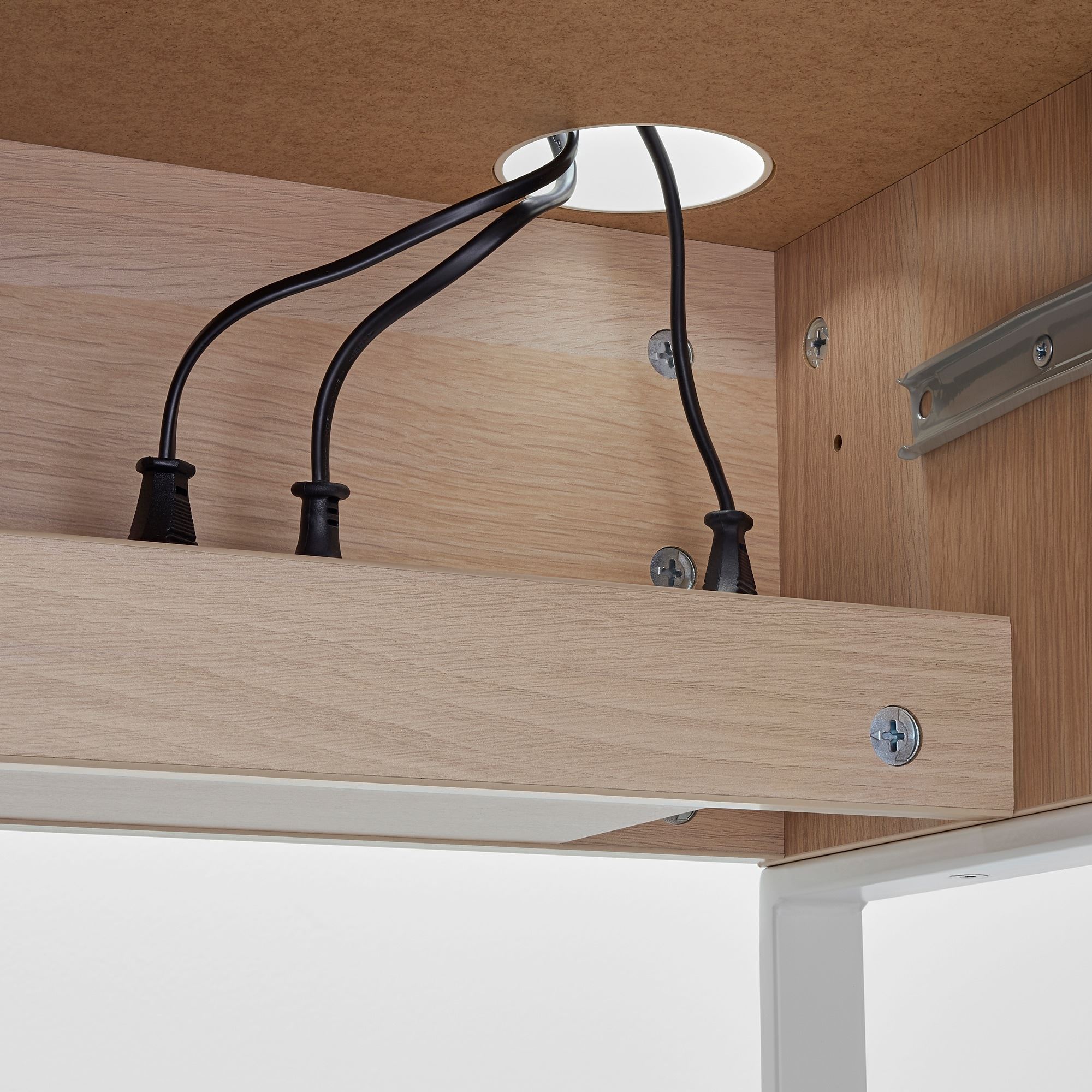 картинка Письменный стол IKEA MICKE, 73x50 см, беленый дуб от магазина Одежда+