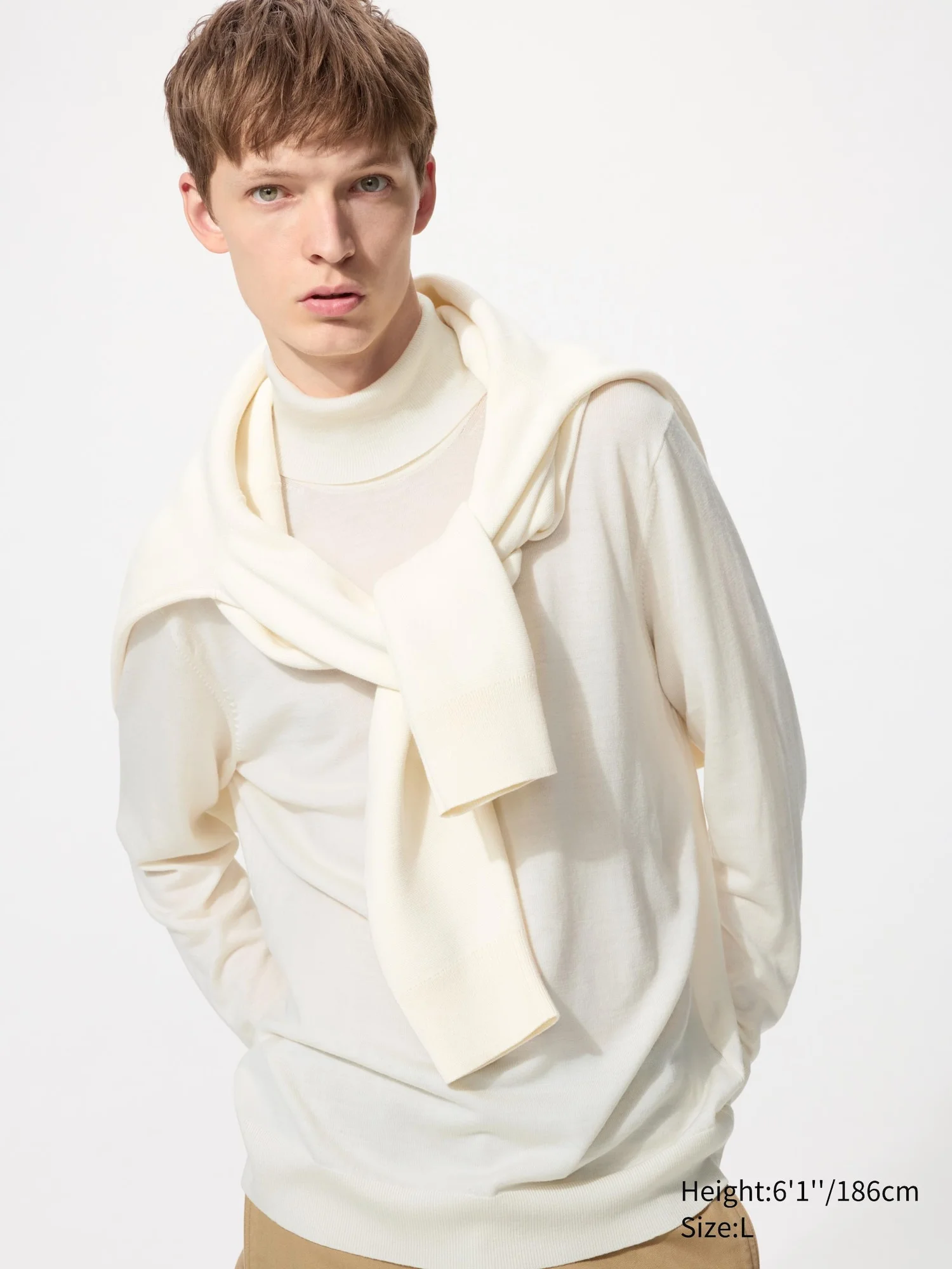 картинка Водолазка Uniqlo 100% Merino Turtleneck, 01 молочный от магазина Одежда+