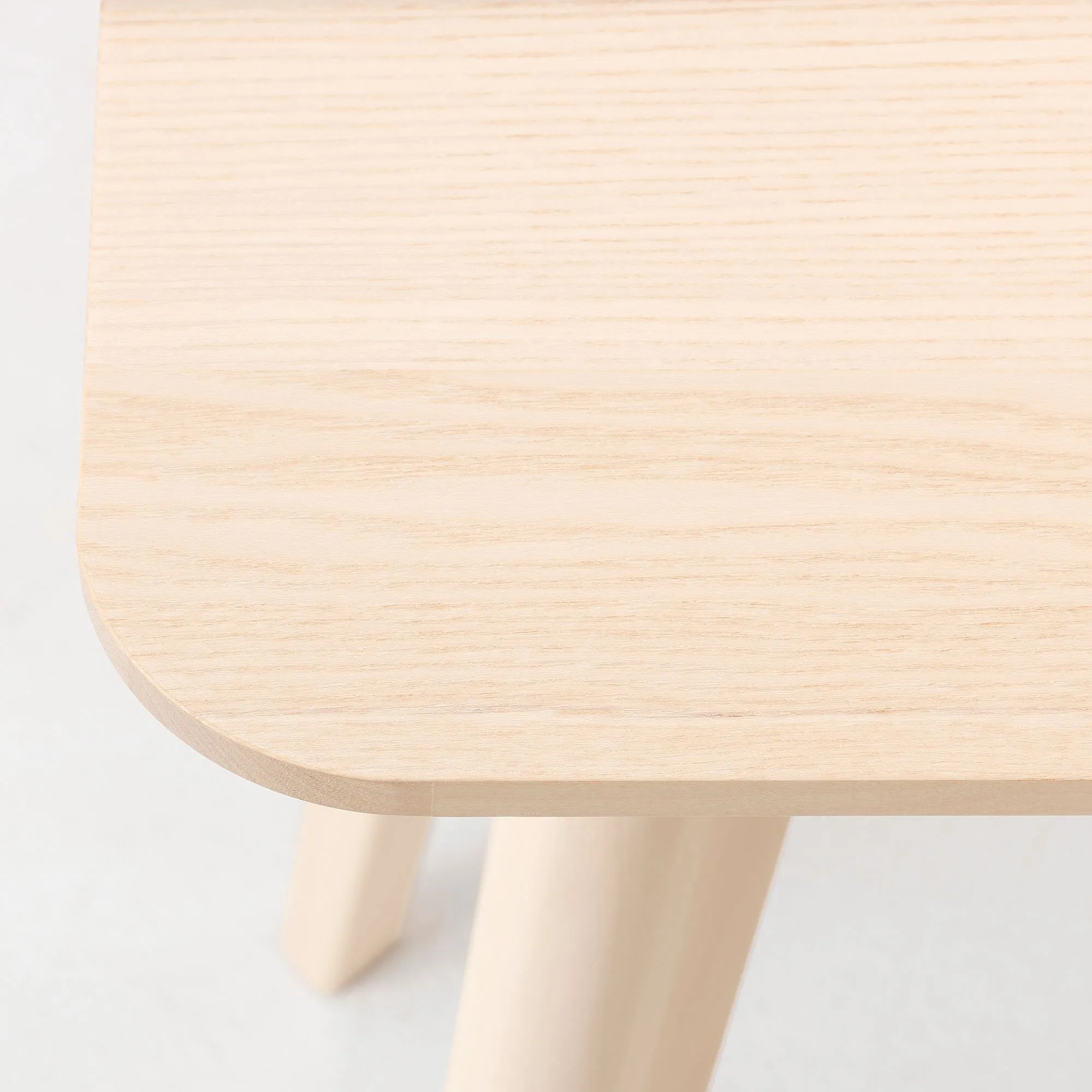 картинка Кухонный стол Ikea Lisabo 140х78, шпон ясеня от магазина Одежда+