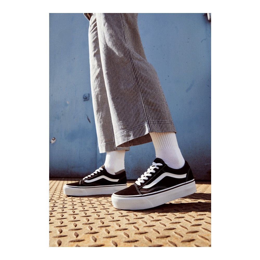 картинка Кеды Vans Old Skool Platform, черный/белый от магазина Одежда+